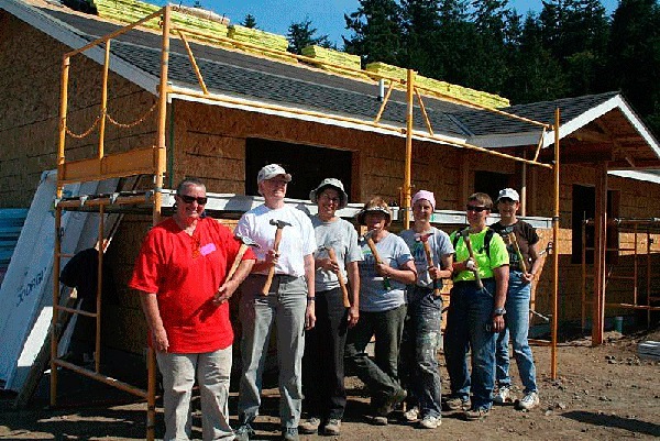 Last year’s team leaders for the National Women Build week event were a group of women from Tacoma who appropriately named themselves the “Sisterhood of the Traveling Stilettos.”  In 2010