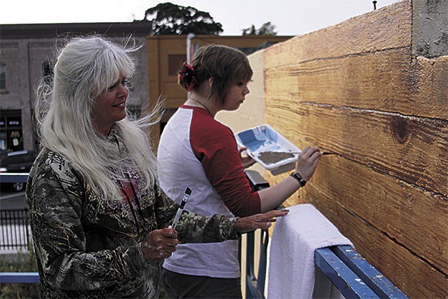 Mural artist Nancy Hakala