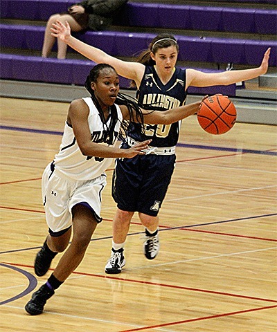 Janae Payne breaks the Arlington press by getting past the Eagles' Olivia Larson.