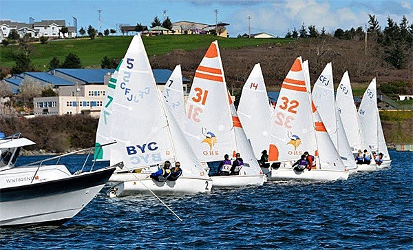 Oak Harbor boats 31 and 32 compete at the start of one of the B races Saturday.