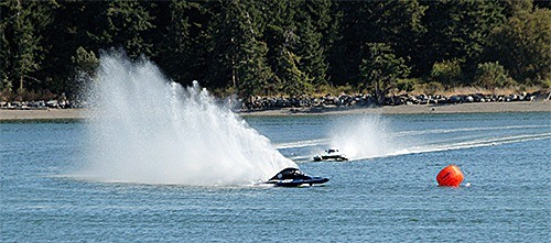 Hydros scoot across Oak Harbor Bay Sunday.