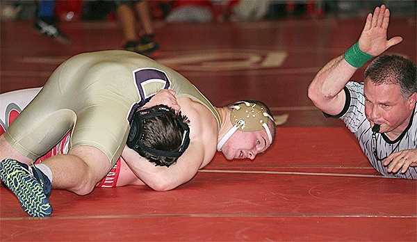 Oak Harbor's Nick Dugan pins his Mountlake Terrace opponent Tuesday.