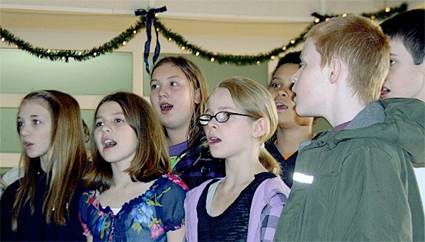 Sixth-grade choir students Mya Brookshier