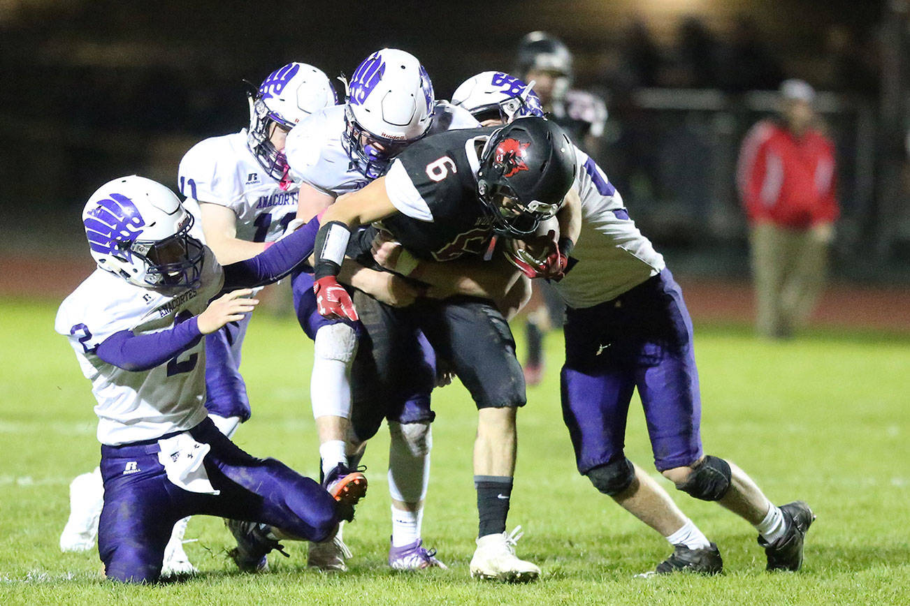 Photos: Plenty of Coupeville, Oak Harbor action over the weekend / Football, cross country, volleyball