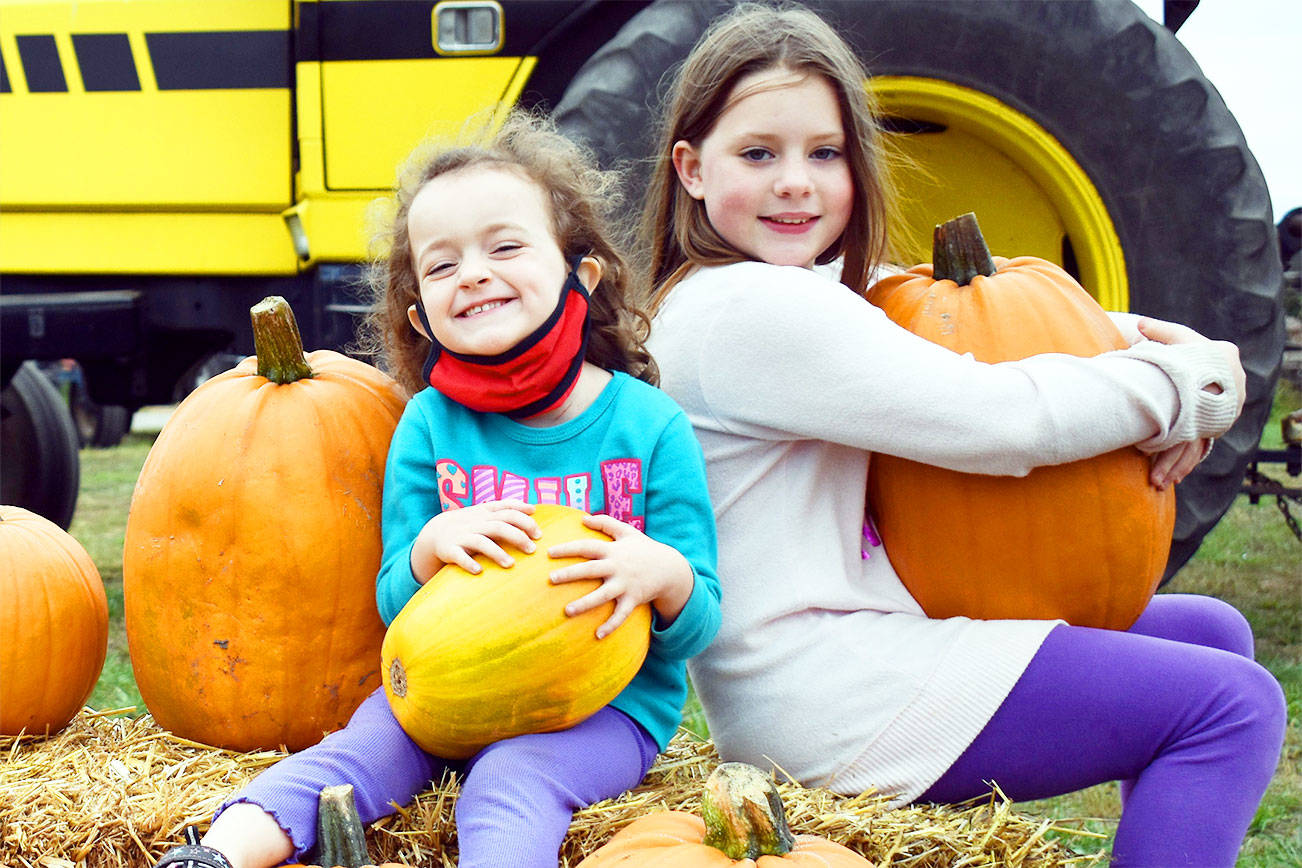 Alaura and Kennedy Williams at Sherman Pioneer Farm.