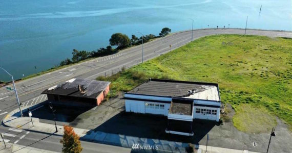 Photo provided by Pacific Northwest Realty Group
The city of Oak Harbor is planning to purchase two parcels of land on the corner of Pioneer Way and Bayshore Drive where two vacant buildings stand.