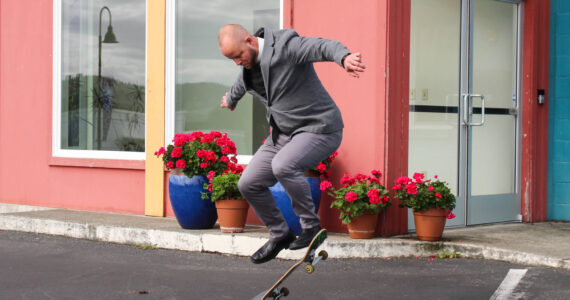 Pastor John Laffoon skates in the parking lot of Grace by the Sea. (Photo by Luisa Loi)