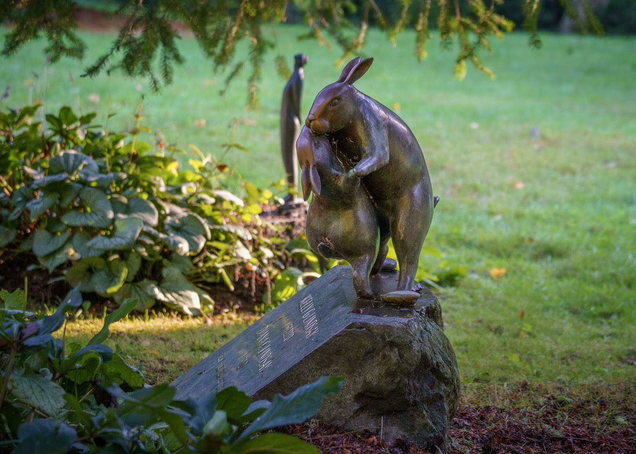 Photo by David Welton
This sculpture of dancing bunnies decorates a grave.